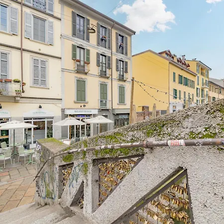 Luxury Naviglio House - 10 Min Cathedral * Milan