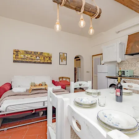 Luxury Naviglio House - 10 Min Cathedral Milan