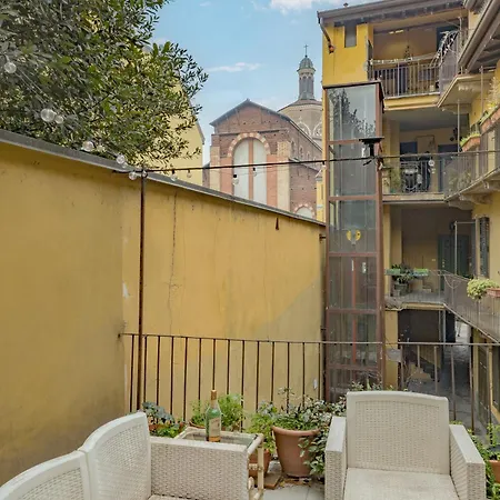 Apartment Luxury Naviglio House - 10 Min Cathedral